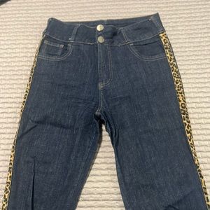Dark blue skinny jeans with leopard detail